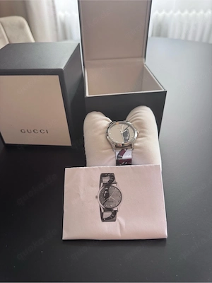 Gucci G-Timeless Snake Armbanduhr mit Box und Zertifikat