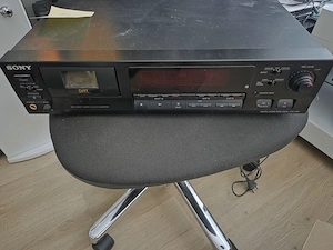 Sony dat dtc 690