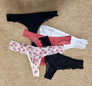 Slips, Socken, Feinstrumpfhosen 