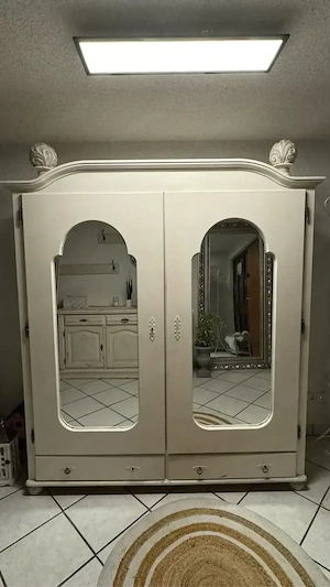 Schrank, Echtholzschrank, massiv, antik, Vintage, Kleiderschrank