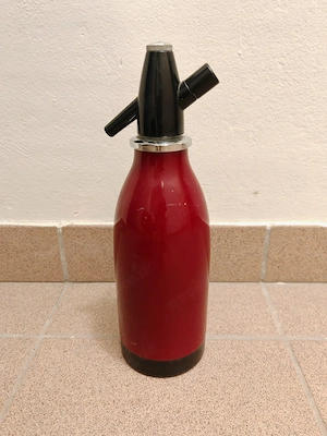 verschiedene ANTIKE Sodaflaschen Siphon Syphon Sifon Soda 1950 70