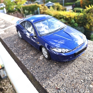 1:18 Modellauto  Ford Couger  --Action--WIRD als DEFEKT verkauft 