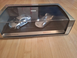 Audi 100 Jahre Set: R8 5.2 FSI quattro & Auto Union Avus