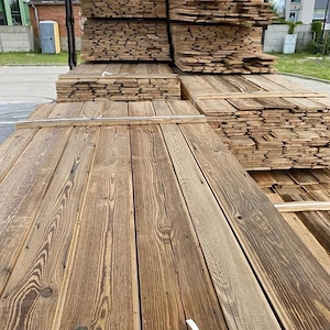 Altholz sonnenverbrannt braun, alte Bretter gebürstet, glattkant oder Nut+Feder
