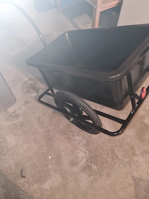 Verkaufe 1 Fahrrad Anhänger und ein TV Fernseher 