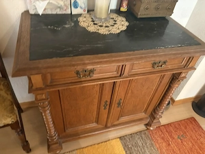 Altümliches Sideboard 
