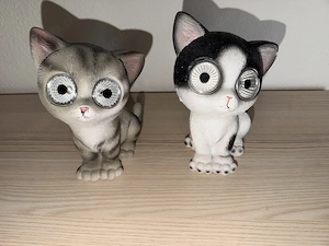 2 x LED-Solar-Figuren  Katzen  mit leuchtenden Augen im Dunkeln