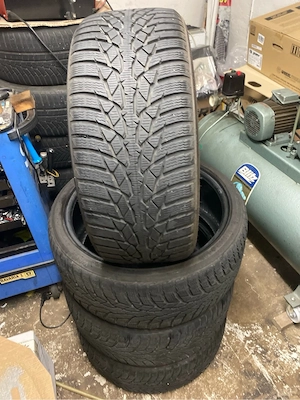 4x winter Reifen 235 35R19  91W