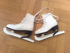 Eiskunstlauf-Schlittschuhe weiß Gr. 41 42 mit Kufenschutz