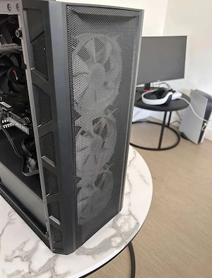 Für Gaming konfigurierter PC, der alle aktuellen Titel bei  Ultra -Grafikeinstellungen in 1080p sowi