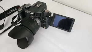 Panasonic Lumix G2 mit 14-42mm Objektiv & Zubehör