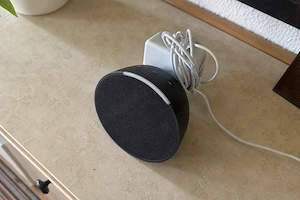 Echo Pop mit Netzteil   Sehr guter Zustand