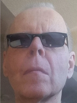 Sechziger Herr sucht in Stuttgart oder wenn besuchbar weiter, herrenlose Sie