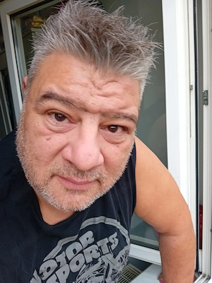 48 jähriger Grieche sucht Dame für Affäre 