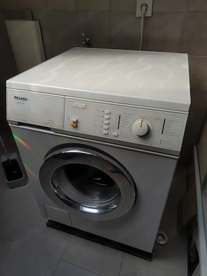 Miele Waschmaschine DRINGEND wegen Umzug zu verkaufen bis 31.10.
