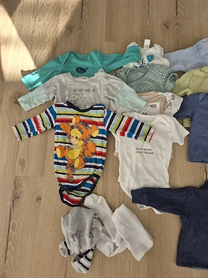 Babykleidung Gr. 62 68