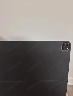iPad Pro 12,9 Zoll (5. Generation) 128 GB, Space Grau   Bundle inklusive Tastatur und Displayschutzf