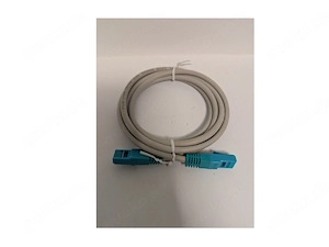 Ethernet Netzwerkkabel Cat 5e (2 Meter) mit RJ45-Steckern   Ungenutzt