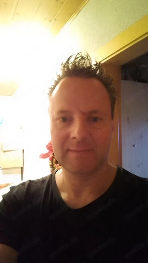 Hey suche nette Mädels S..(Chat Treffen oder Beziehung) Nationalität egal