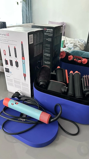 Dyson i.d Straight and Wavy